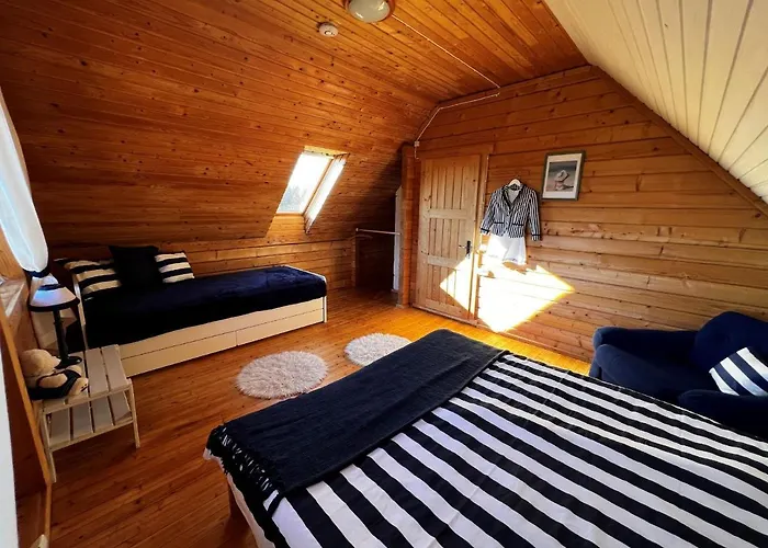 Merejussi Puhkemajad