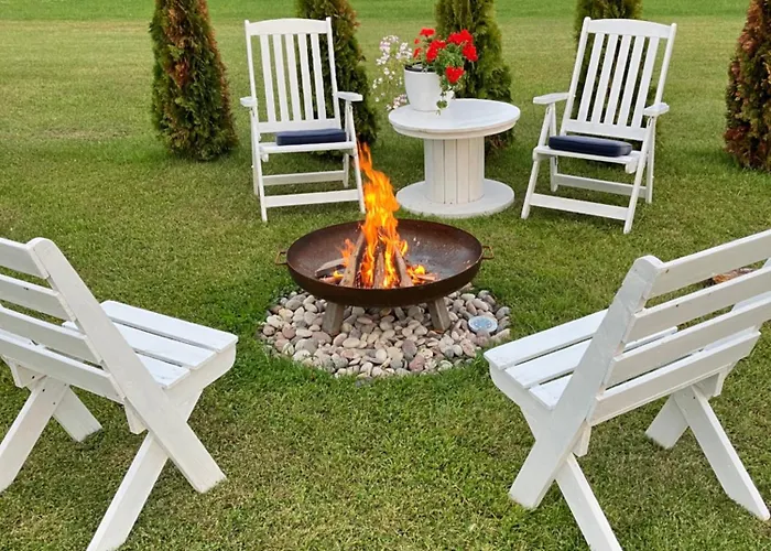 Merejussi Puhkemajad Parna